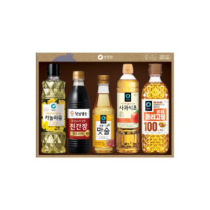 청정원 정성11호. 카놀라유 500ml 1개, 진간장골드 500ml 1개, 맛술 410ml 1개, 사과식초 500ml 1개, 요리올리고당 700g 1개.