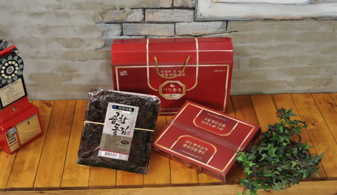 고추장멸치 500g , 곱창김 100장.